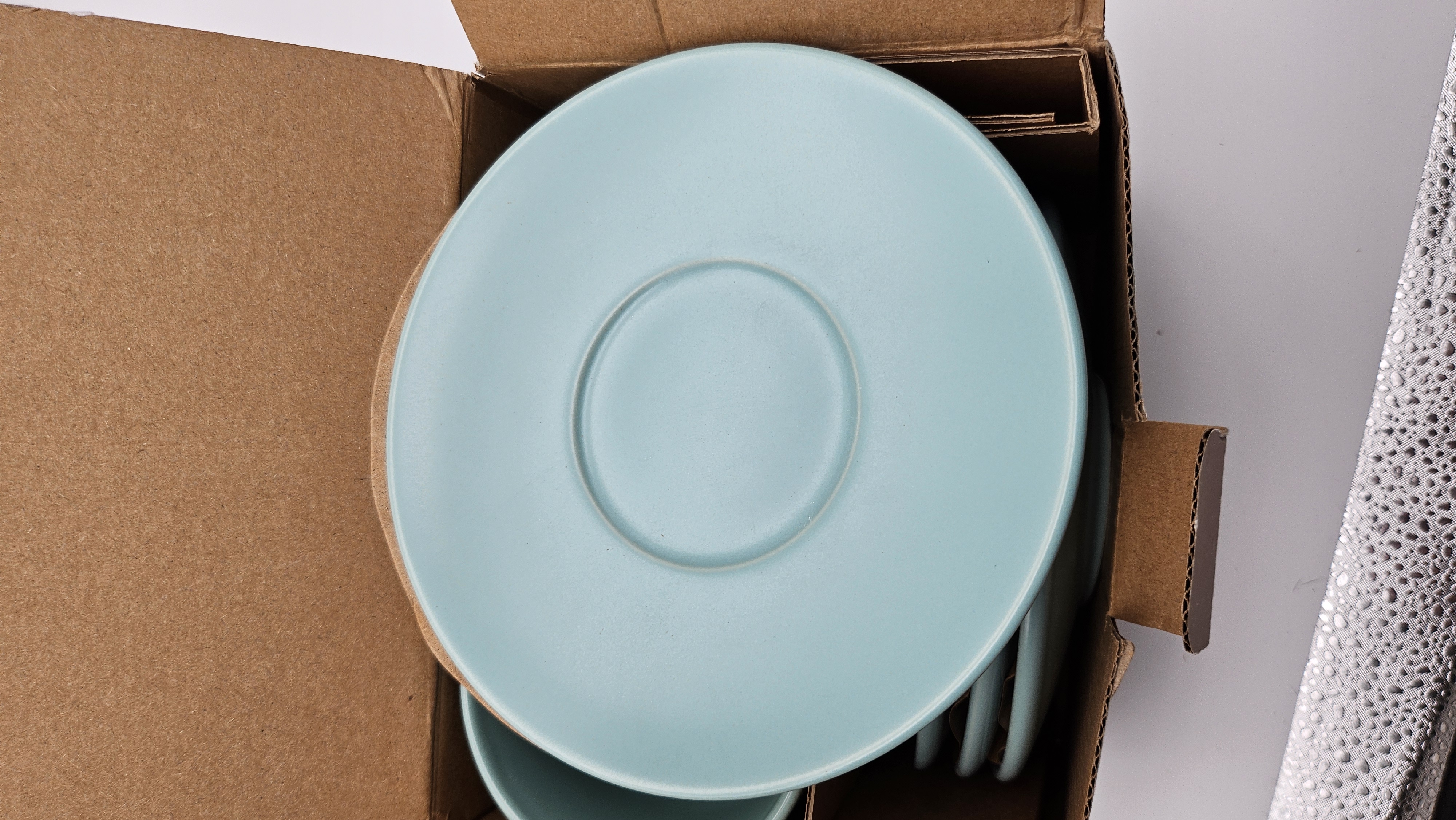 Lot de 4 tasses et soucoupes IKEA FÄRGKLAR 25 cl turquoise clair mat