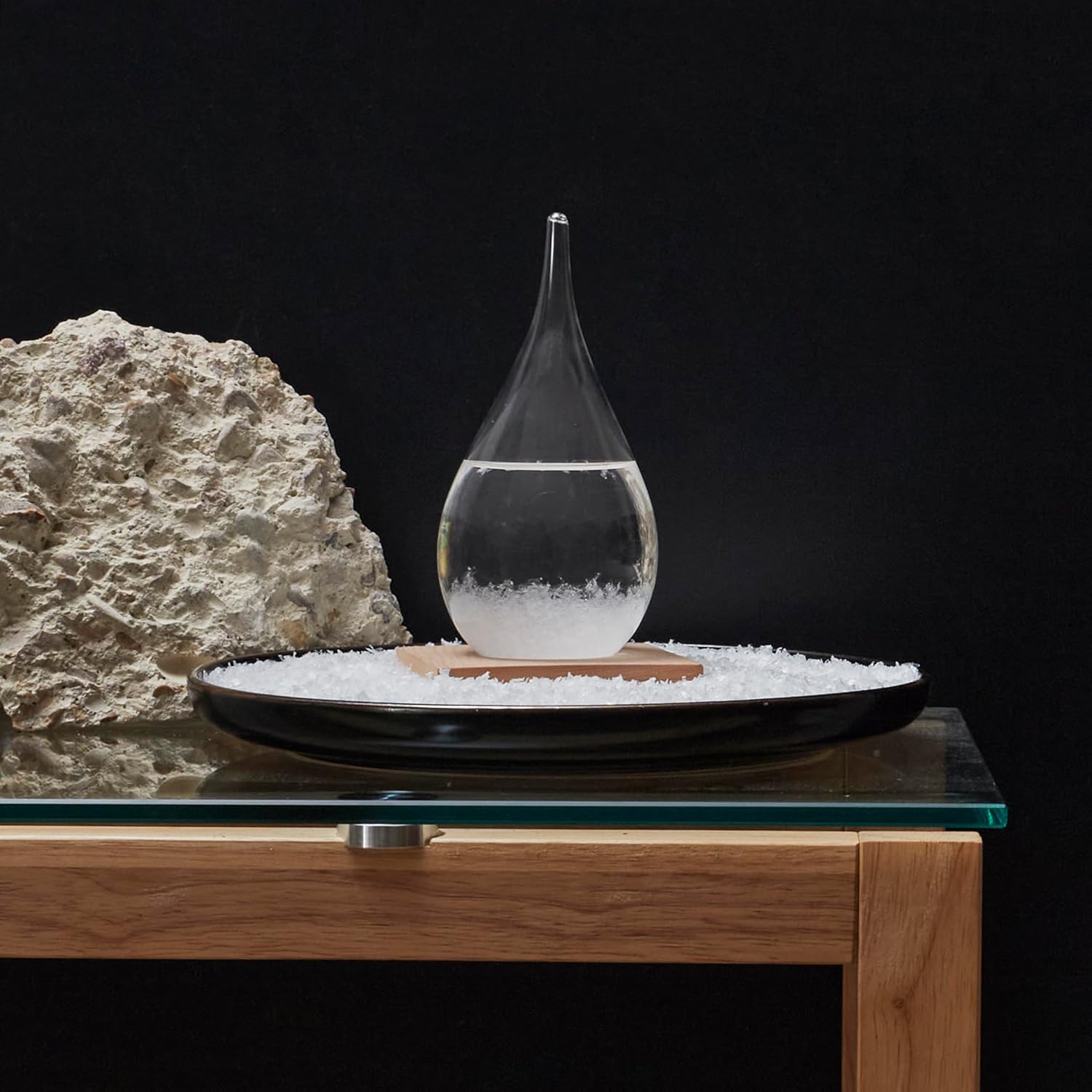 Verre tempête décoratif avec cristaux et socle bois Home Deco Factory H17 cm